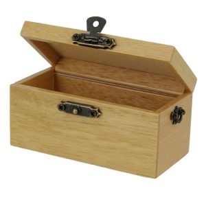 Coffre / Malle ouvrant en bois